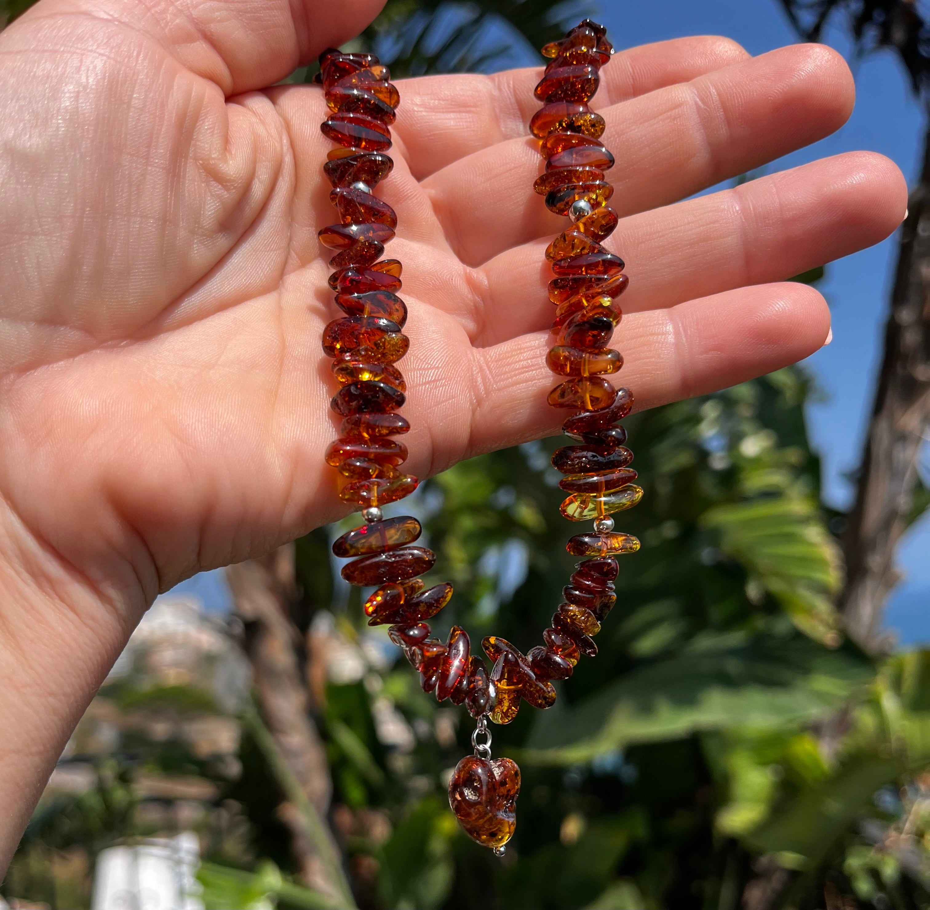 Handmade Genuine Baltic Amber Choker Necklace with Heart Pendant – Cognac Amber Beads (39 cm / 15.3")
