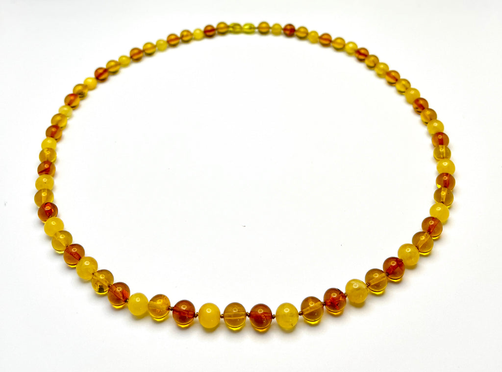 Natural Baltic Amber Necklace – 60 cm | 8 mm Beads